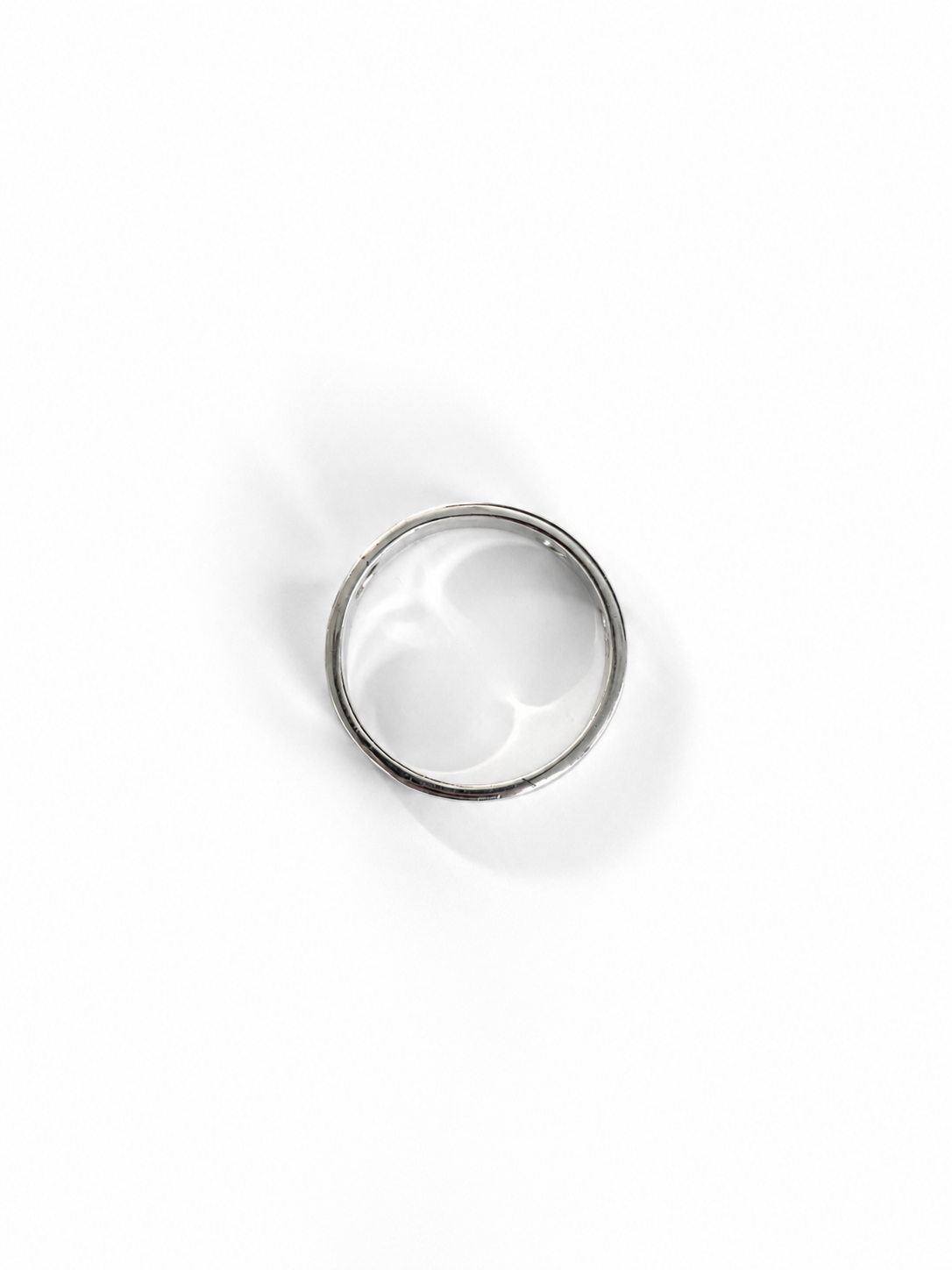 4-Hole Circle Pendant